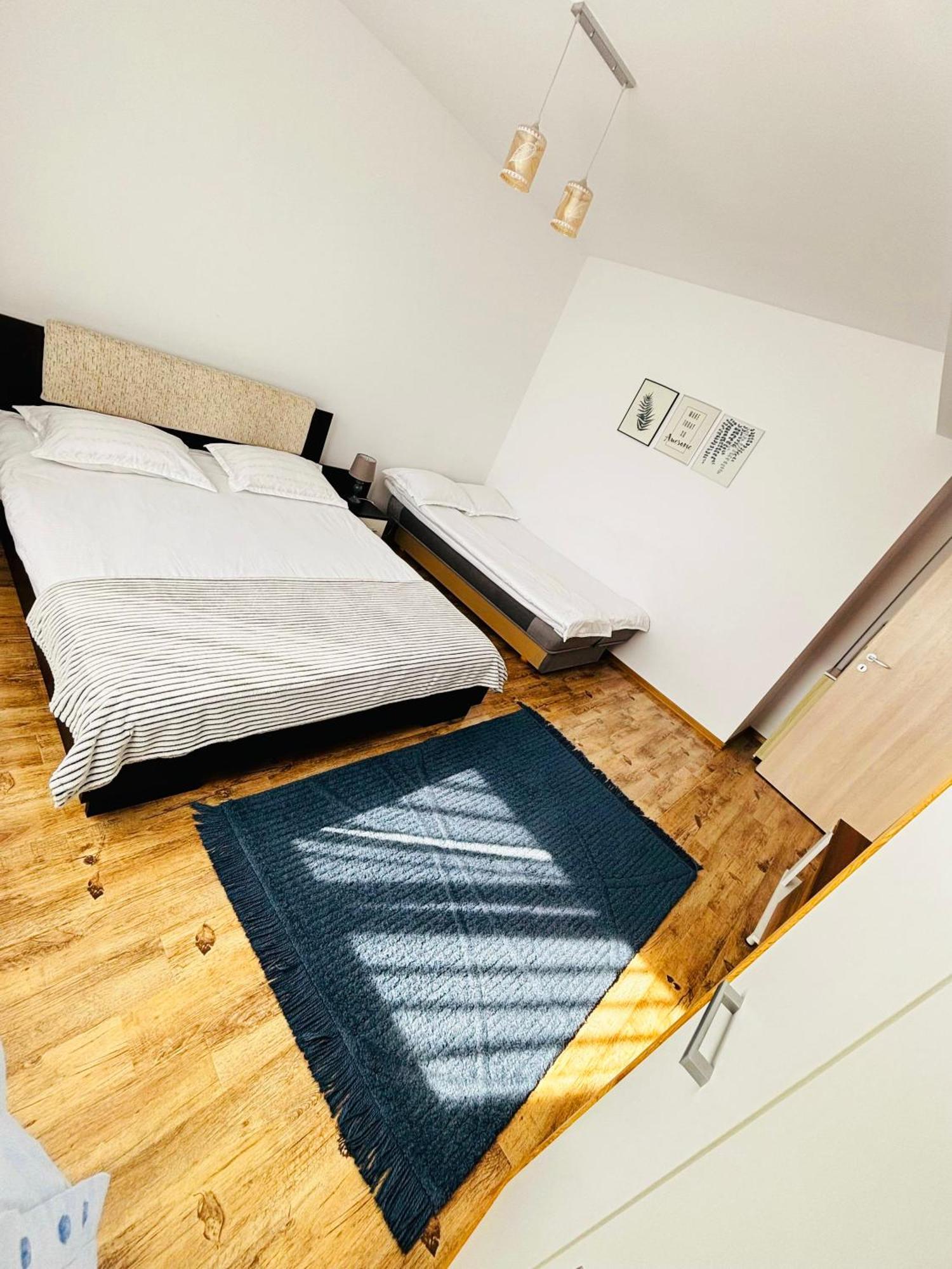 DAS home-Apartament cu vedere la munte Rîşnov Exterior foto